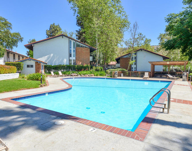 31577 Lindero Canyon Road - Photo Thumbnail 15