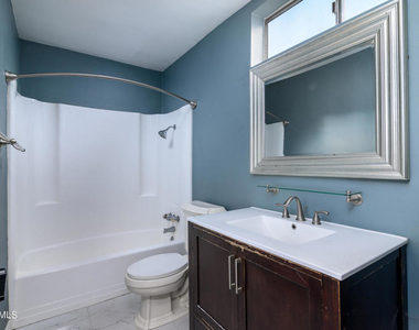 31577 Lindero Canyon Road - Photo Thumbnail 11
