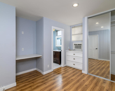 31577 Lindero Canyon Road - Photo Thumbnail 10