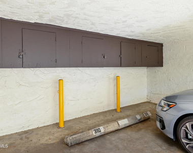 31577 Lindero Canyon Road - Photo Thumbnail 12