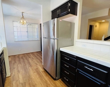 5798 Oak Bank Trail - Photo Thumbnail 4