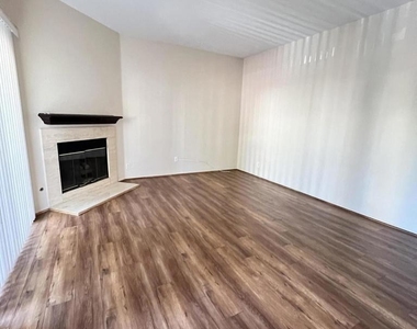 5798 Oak Bank Trail - Photo Thumbnail 7