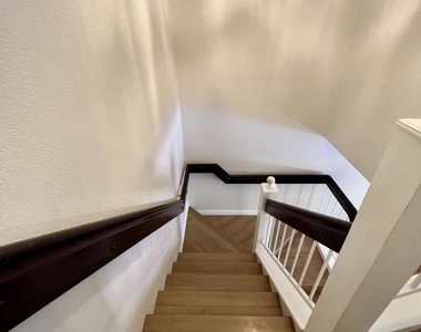 5798 Oak Bank Trail - Photo Thumbnail 13