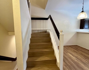 5798 Oak Bank Trail - Photo Thumbnail 11