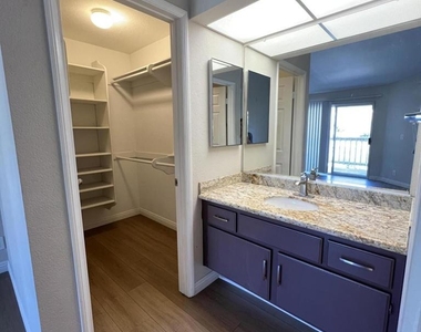 5798 Oak Bank Trail - Photo Thumbnail 21