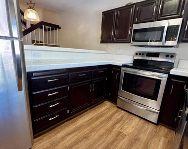 5798 Oak Bank Trail - Photo Thumbnail 3