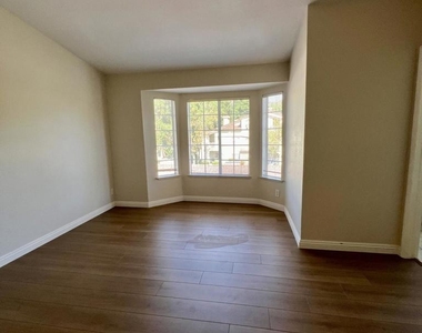 5798 Oak Bank Trail - Photo Thumbnail 14