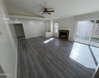 14832 Marquette Street - Photo Thumbnail 4