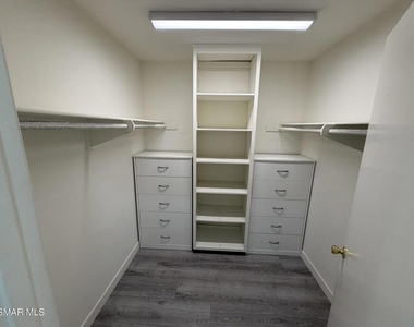 14832 Marquette Street - Photo Thumbnail 12