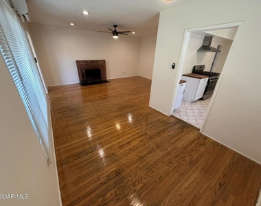 6555 Hazeltine Avenue - Photo Thumbnail 1
