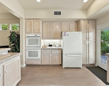 80379 Pebble Beach Drive - Photo Thumbnail 18