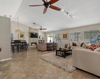 78930 Sonesta Way - Photo Thumbnail 13
