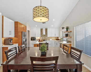 78930 Sonesta Way - Photo Thumbnail 18