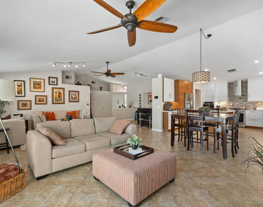 78930 Sonesta Way - Photo Thumbnail 17