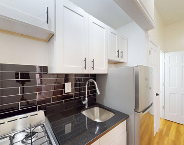 East 45th Street - Photo Thumbnail 1