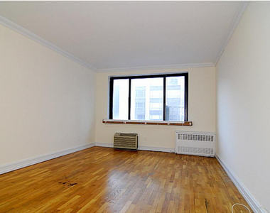 East 87th street  - Photo Thumbnail 4