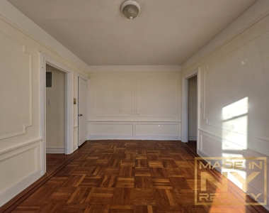 121-06 109th Ave - Photo Thumbnail 3