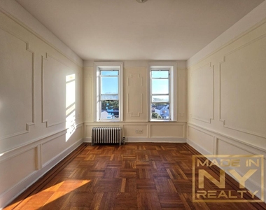 121-06 109th Ave - Photo Thumbnail 2