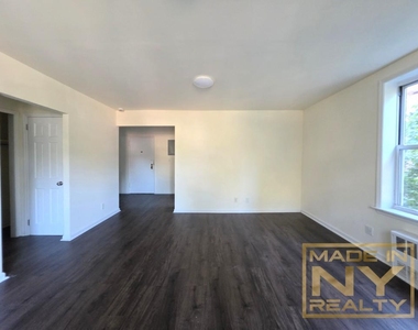 189-14 Crocheron Ave - Photo Thumbnail 3