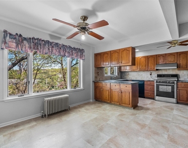 515 Mountainview Avenue - Photo Thumbnail 14