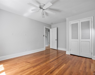 515 Mountainview Avenue - Photo Thumbnail 10