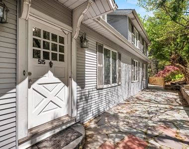 515 Mountainview Avenue - Photo Thumbnail 1