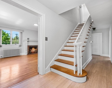 515 Mountainview Avenue - Photo Thumbnail 5