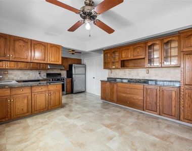 515 Mountainview Avenue - Photo Thumbnail 15