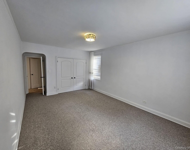 99-41 64th Avenue - Photo Thumbnail 5