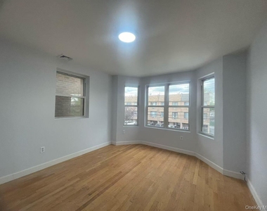14916 Barclay Avenue - Photo Thumbnail 4