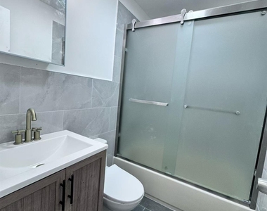 4521 Robinson Street - Photo Thumbnail 1