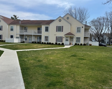 9 Fairview Circle - Photo Thumbnail 2