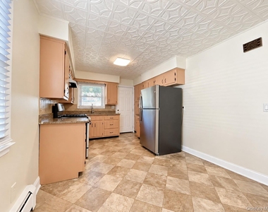 159 Elm Avenue - Photo Thumbnail 11