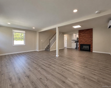 55 Acre Lane - Photo Thumbnail 8