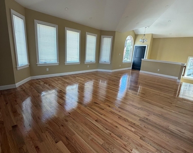 24712 139th Avenue - Photo Thumbnail 8