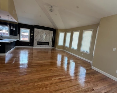 24712 139th Avenue - Photo Thumbnail 7
