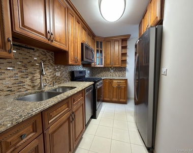 8336 Beverly Road - Photo Thumbnail 9