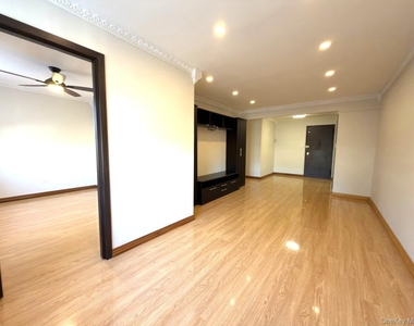 8336 Beverly Road - Photo Thumbnail 6