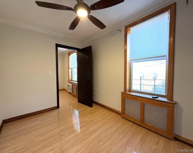 8336 Beverly Road - Photo Thumbnail 8