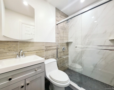 94-08 89 Avenue - Photo Thumbnail 14