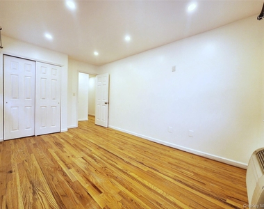 94-08 89 Avenue - Photo Thumbnail 15