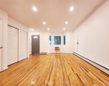 94-08 89 Avenue - Photo Thumbnail 1