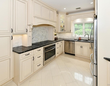 42 Willow Tree Road - Photo Thumbnail 7