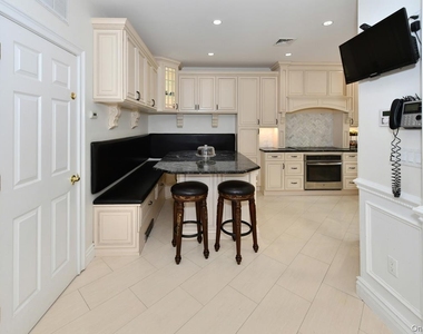 42 Willow Tree Road - Photo Thumbnail 8