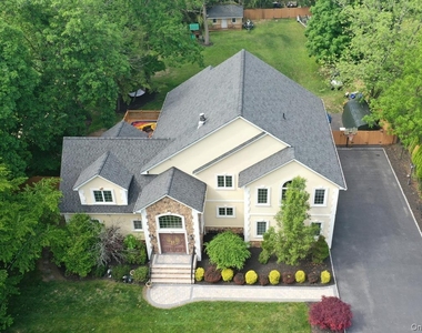 42 Willow Tree Road - Photo Thumbnail 1