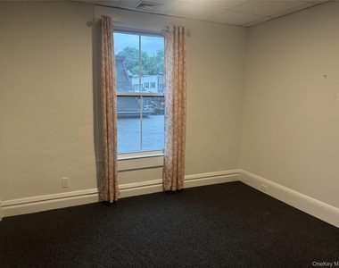 53 Gleneida Avenue - Photo Thumbnail 6