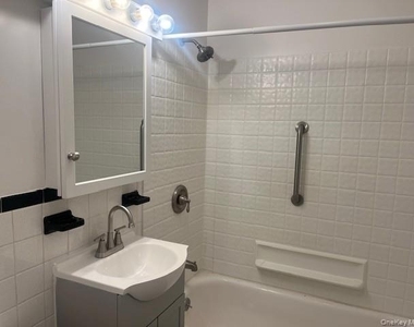 121 Fire Island Avenue - Photo Thumbnail 6