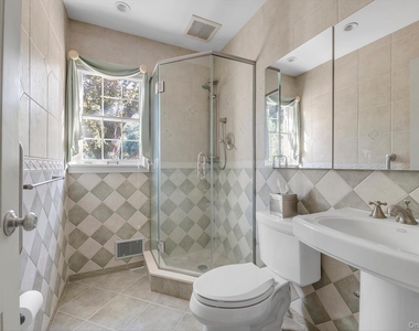 14 Oak Lane - Photo Thumbnail 19