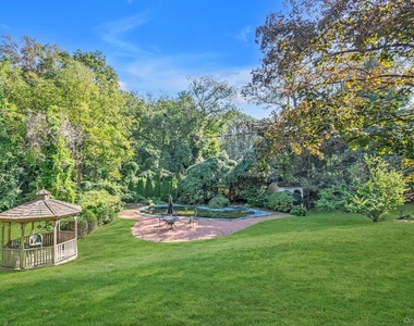 14 Oak Lane - Photo Thumbnail 3