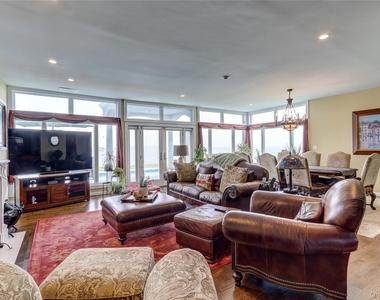 609 E Bay Drive - Photo Thumbnail 10
